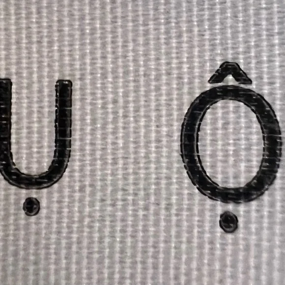 Urban Outfitters White Zip-Up Crop Top - Picture 2 of 4